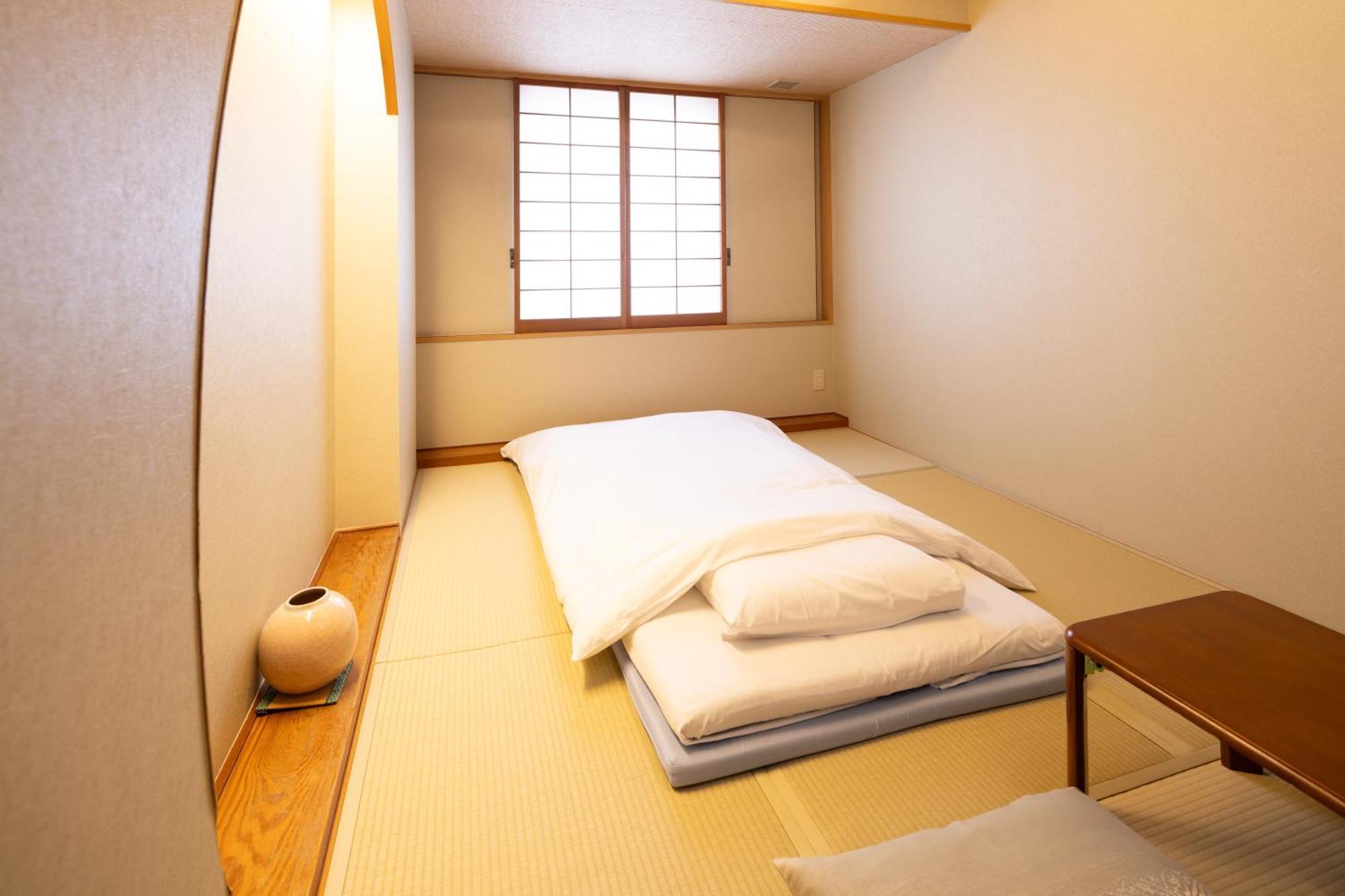 Japanskt värdshus (ryokan) Asakusa Shigetsu 3*